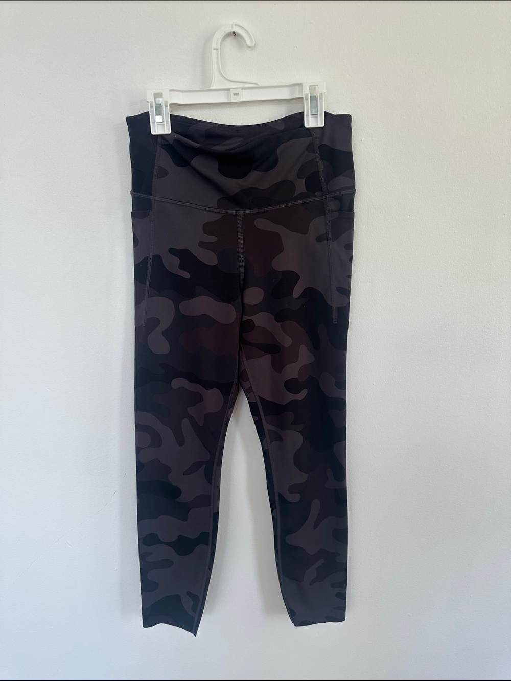 GAP Girls Camo Leggings - Black & Dark Gray
